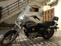 Black Bajaj Avenger Cruise 220