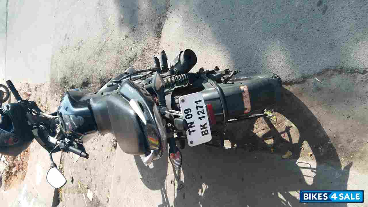 Black Bajaj Pulsar 135LS