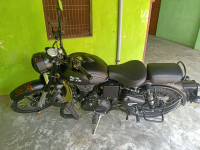 Royal Enfield Classic Stealth Black 2019 Model