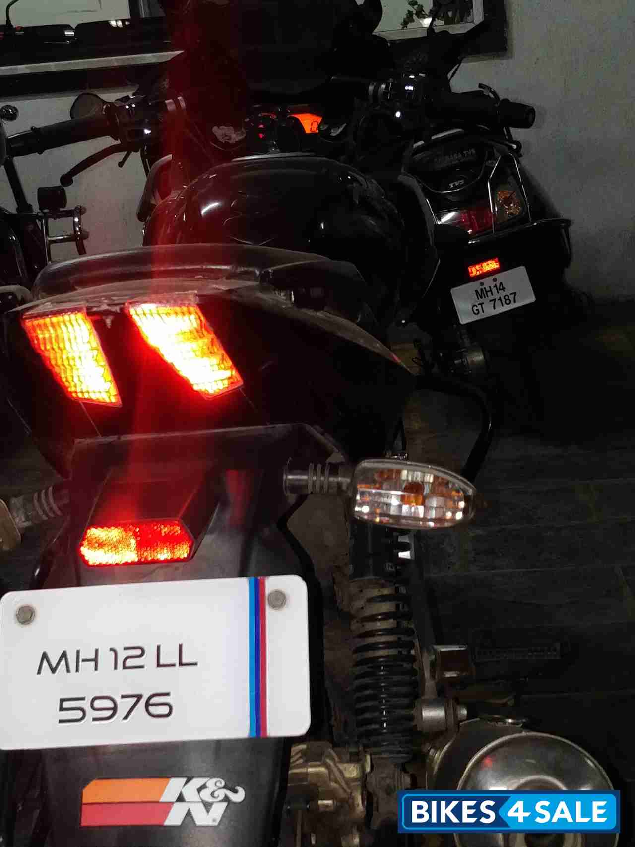 Black Bajaj Pulsar 220F