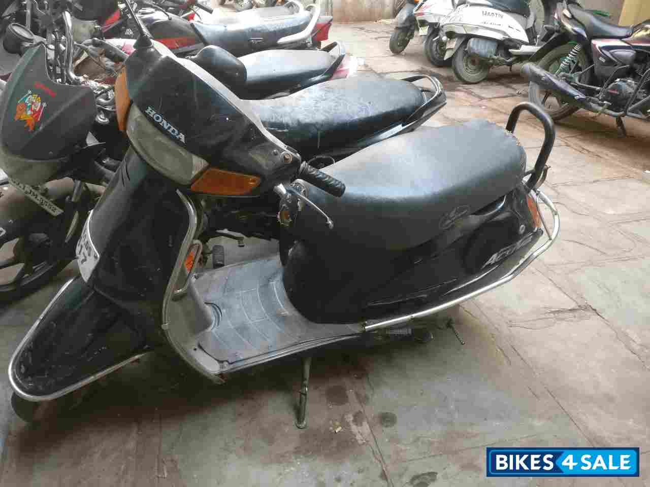 Black Honda Activa