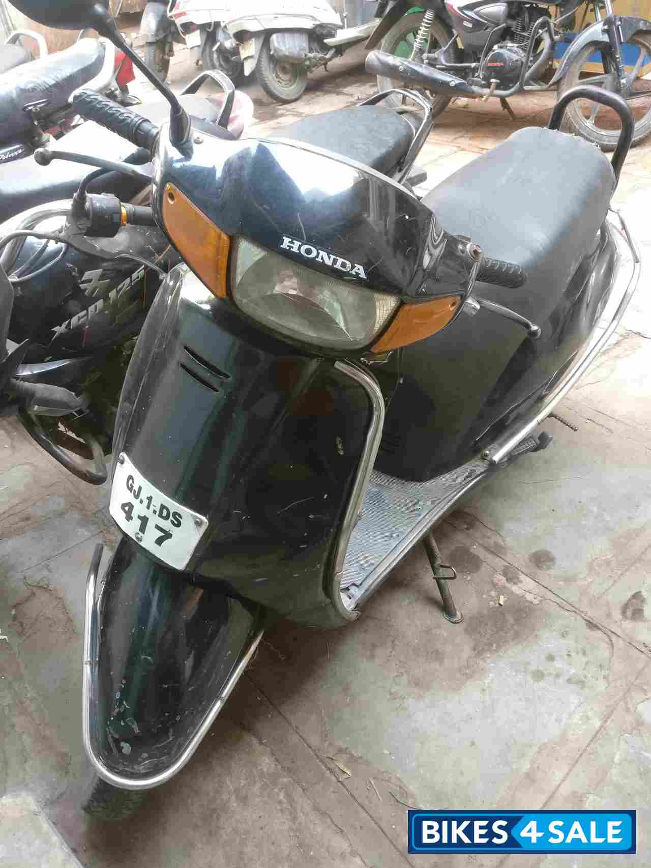 Black Honda Activa
