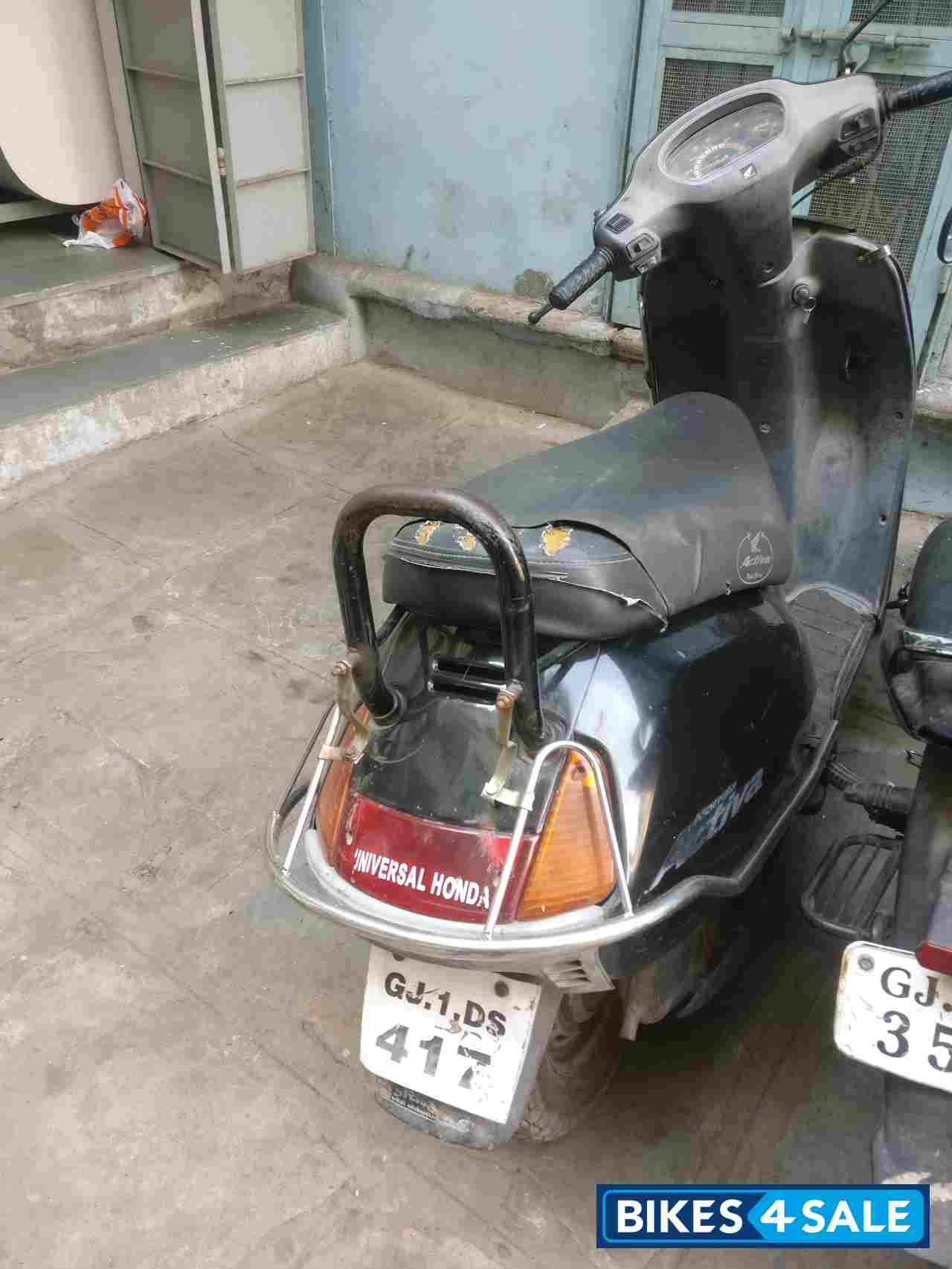 Black Honda Activa
