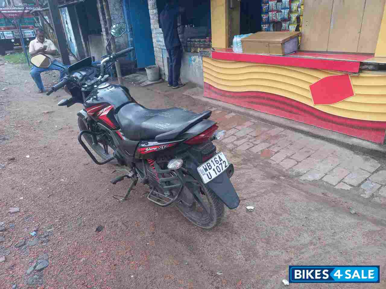 Black Honda SP 125 Bs4