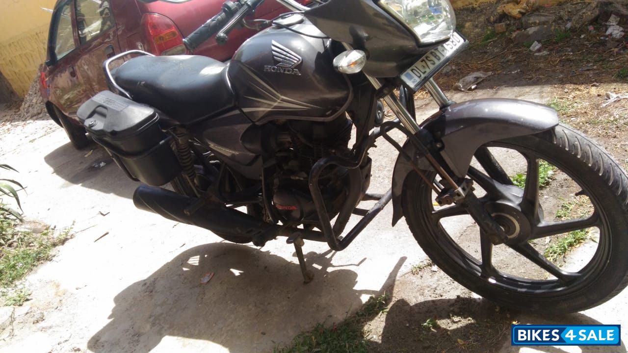 Metalic Grey Honda Shine