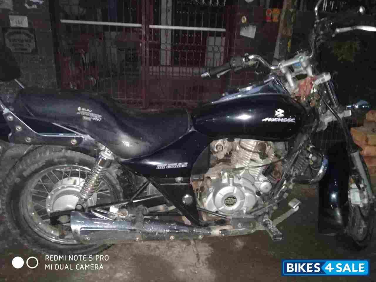 Bajaj Avenger 220 DTS-i