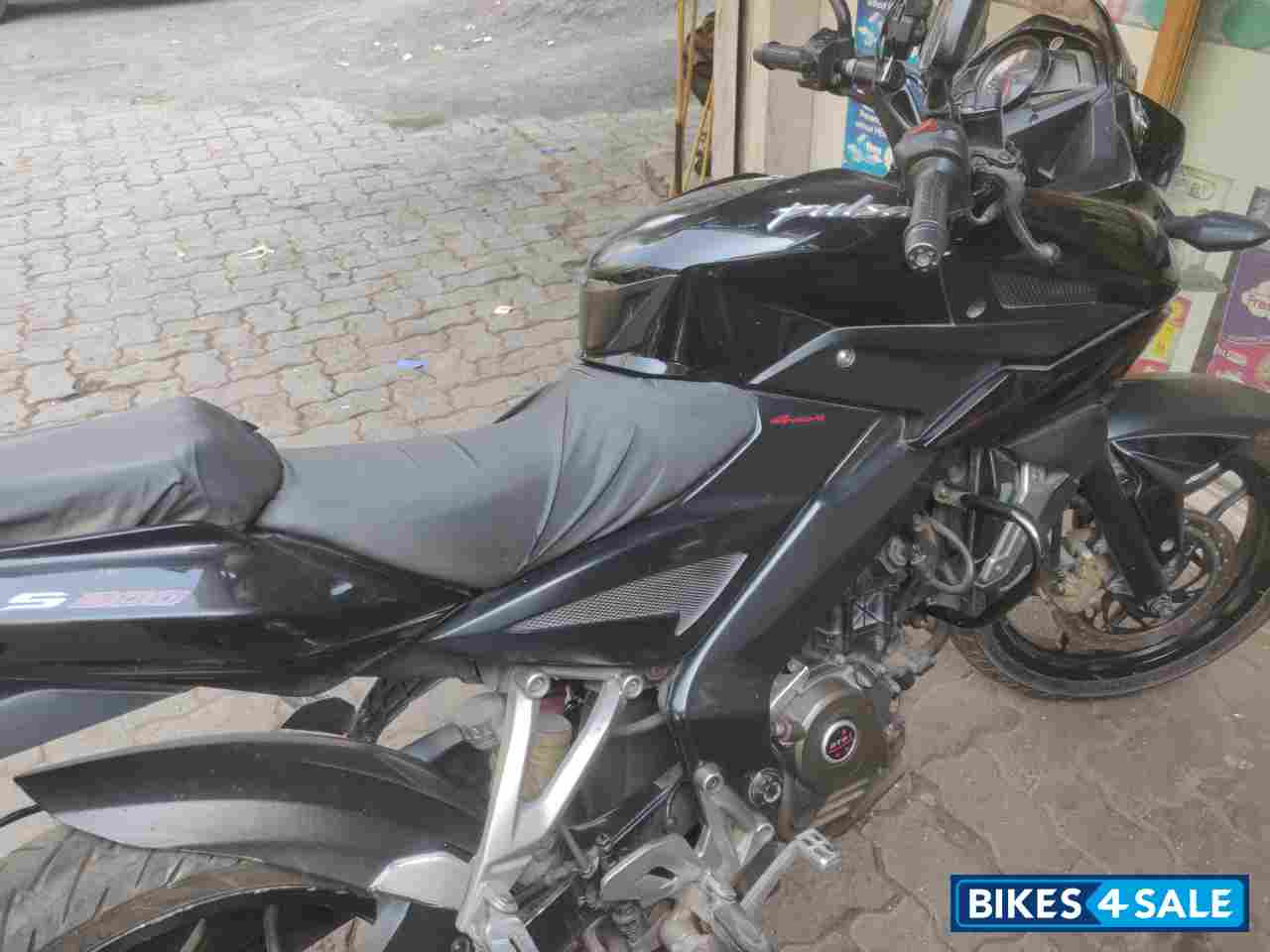 Bajaj Pulsar AS 200