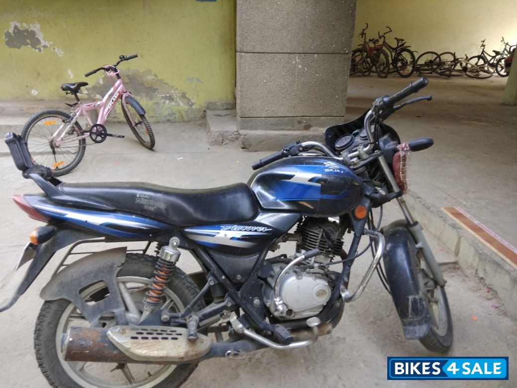 Black Blue Bajaj Discover 125