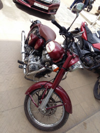 Maroon Royal Enfield Classic 350