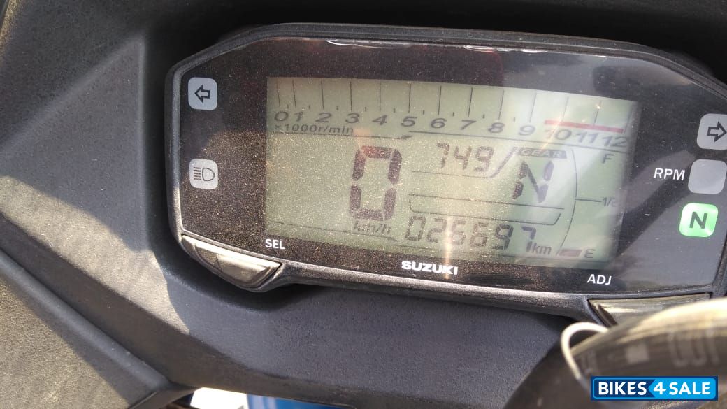 Blue Suzuki Gixxer SF Fi