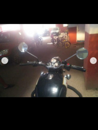 Black Royal Enfield Classic 500