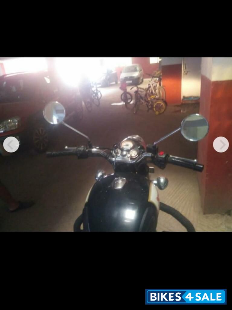 Black Royal Enfield Classic 500 Black Royal Enfield Classic 500