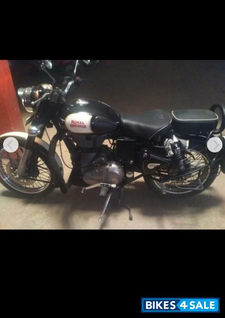 Black Royal Enfield Classic 500 Black Royal Enfield Classic 500