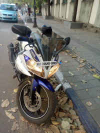 White Blue Yamaha YZF R15 V2