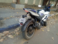 White Blue Yamaha YZF R15 V2