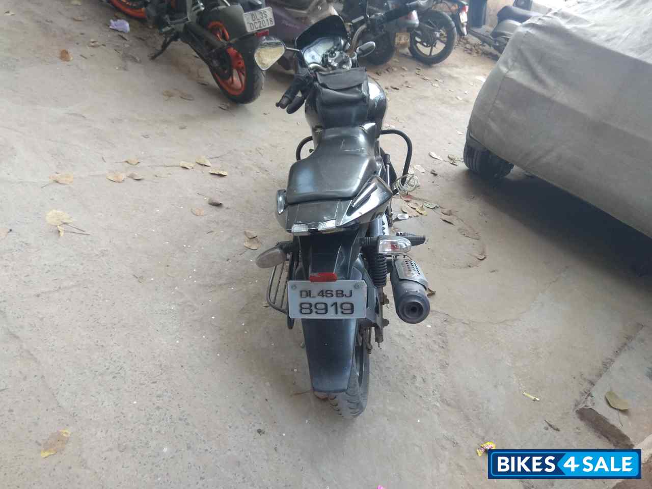 Black Bajaj Pulsar 180 DTSi