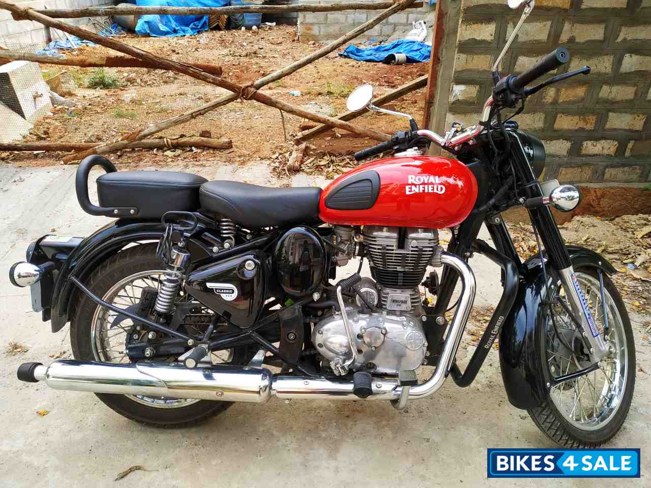 Royal Enfield Classic 350 Redditch Red