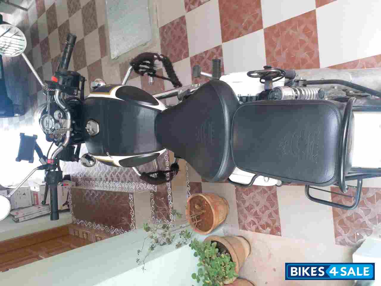 White Ash Royal Enfield Classic 350