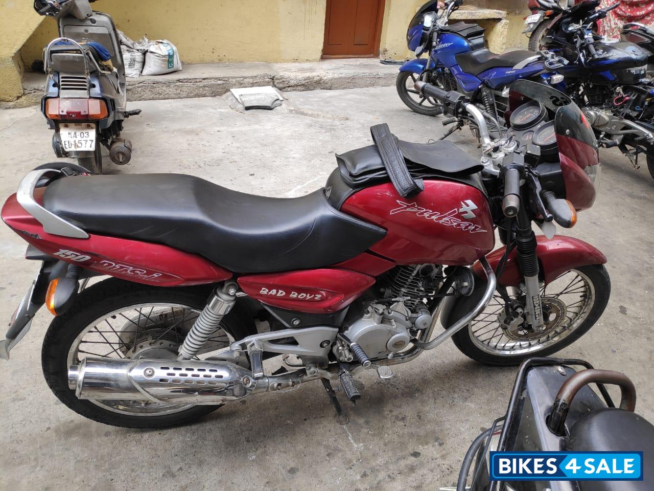 Red Bajaj Pulsar 150 DTSi