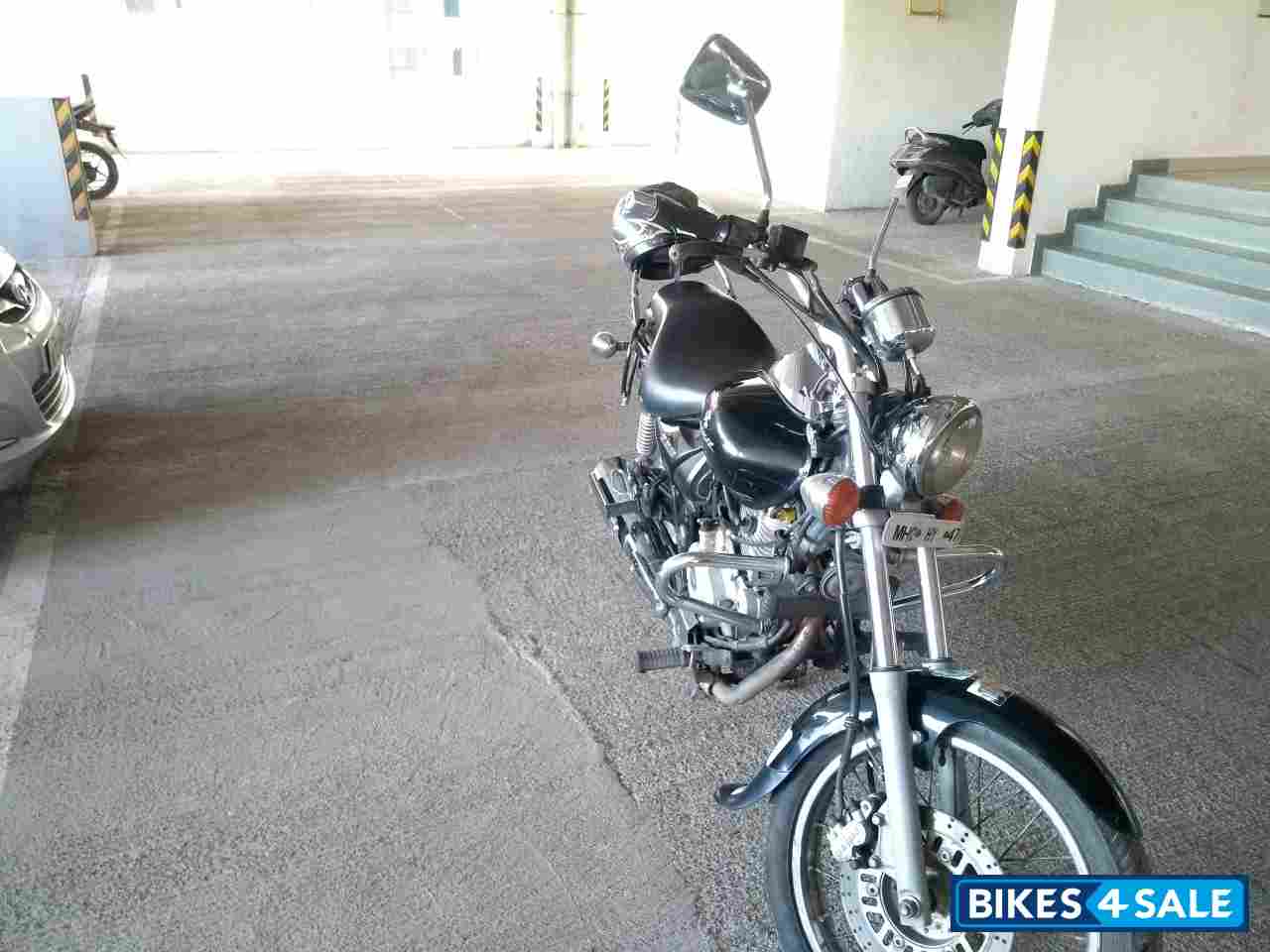 Bajaj Avenger 220 DTS-i