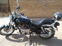 Bajaj Avenger 220 DTS-i