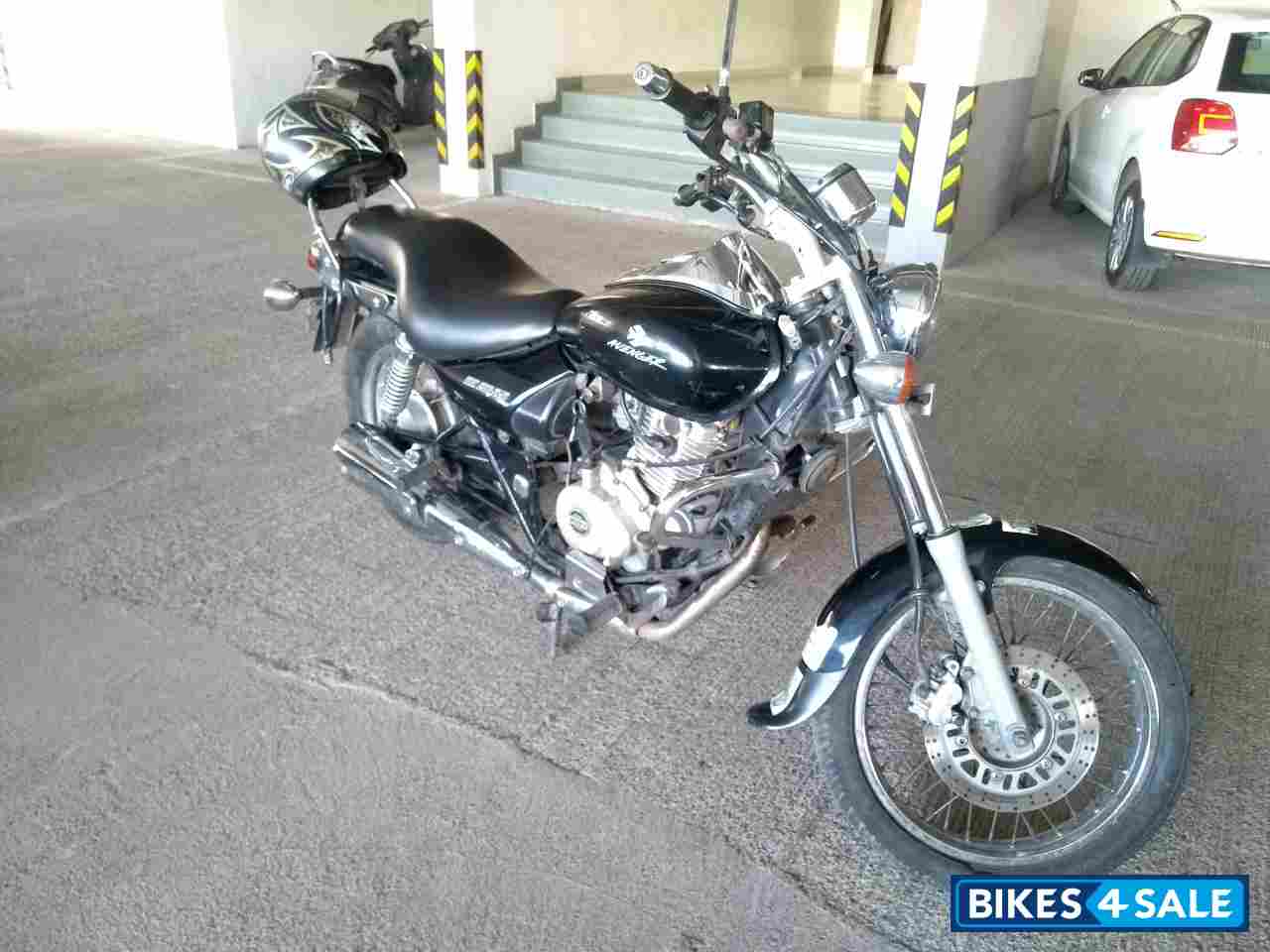 Bajaj Avenger 220 DTS-i