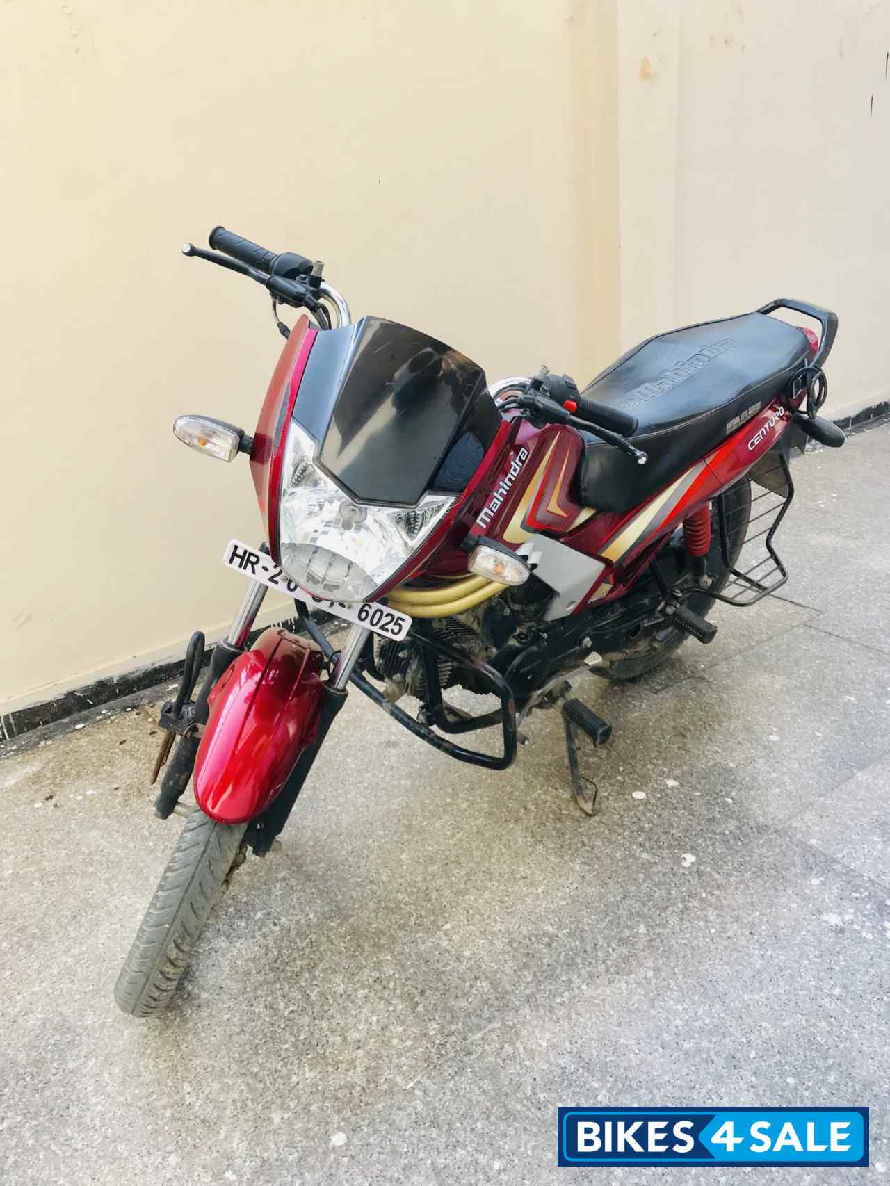 Mahindra Centuro Mahindra Centuro