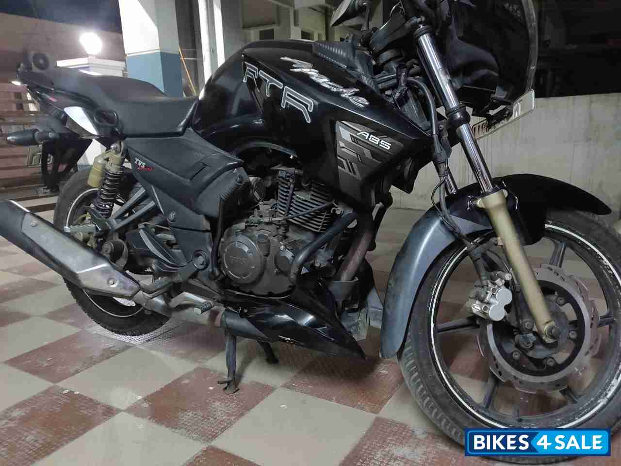 Black TVS Apache RTR 180 ABS Black TVS Apache RTR 180 ABS