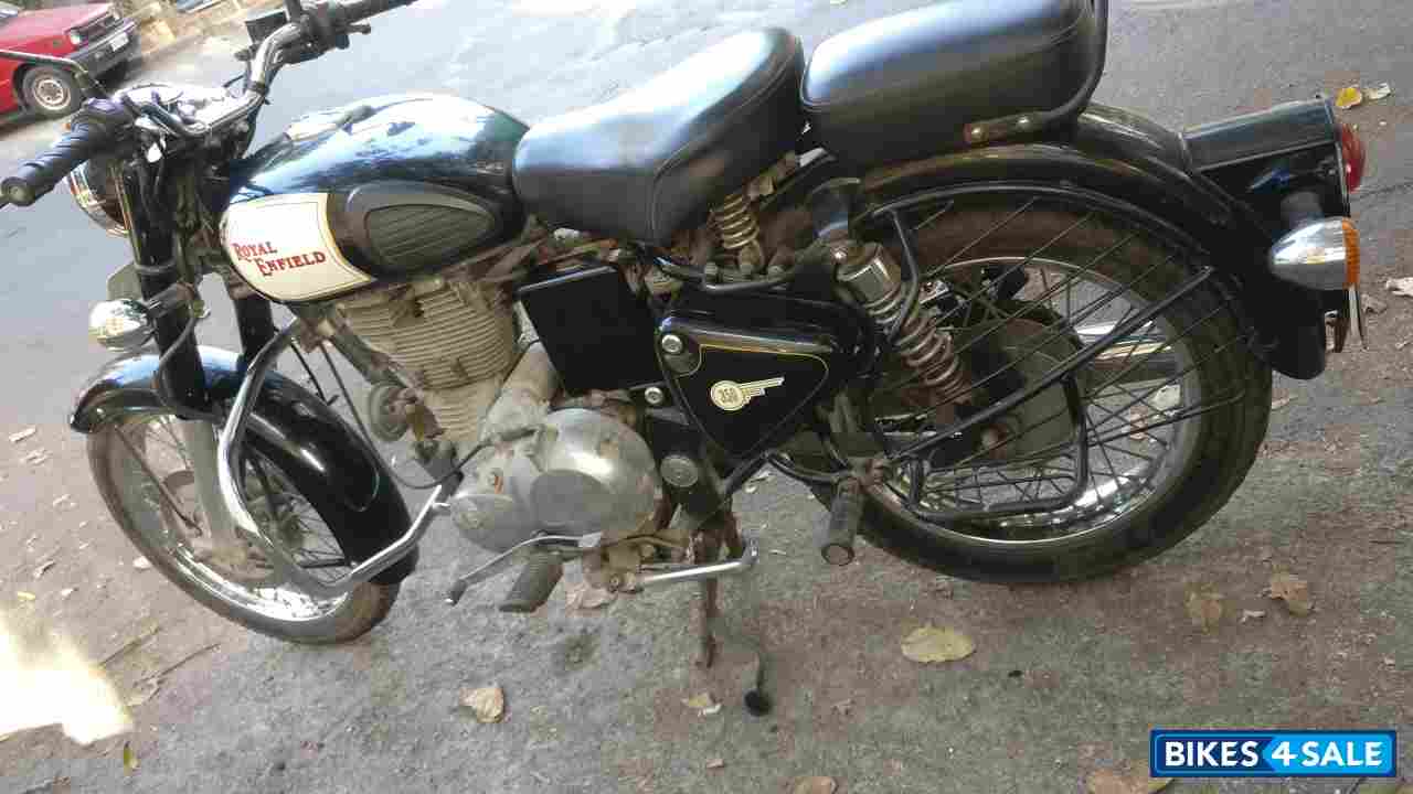 Black Royal Enfield Classic 350