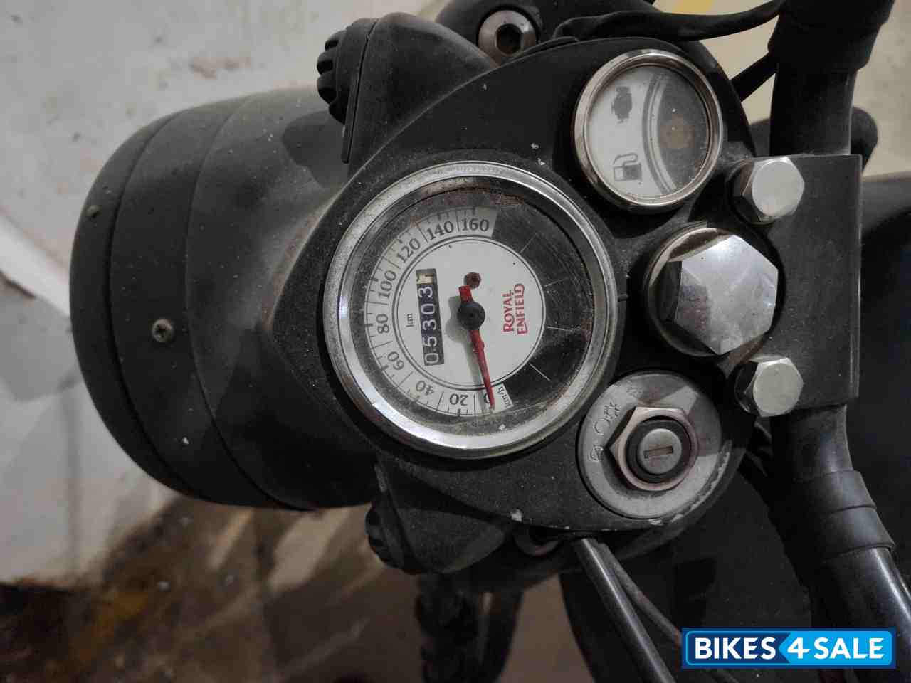 Stealth Black Royal Enfield Classic Stealth Black