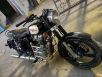 Black Royal Enfield Classic 350