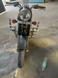 Black Royal Enfield Classic 350