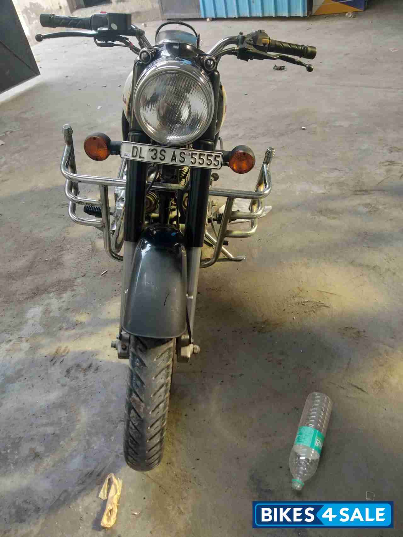 Black Royal Enfield Classic 350