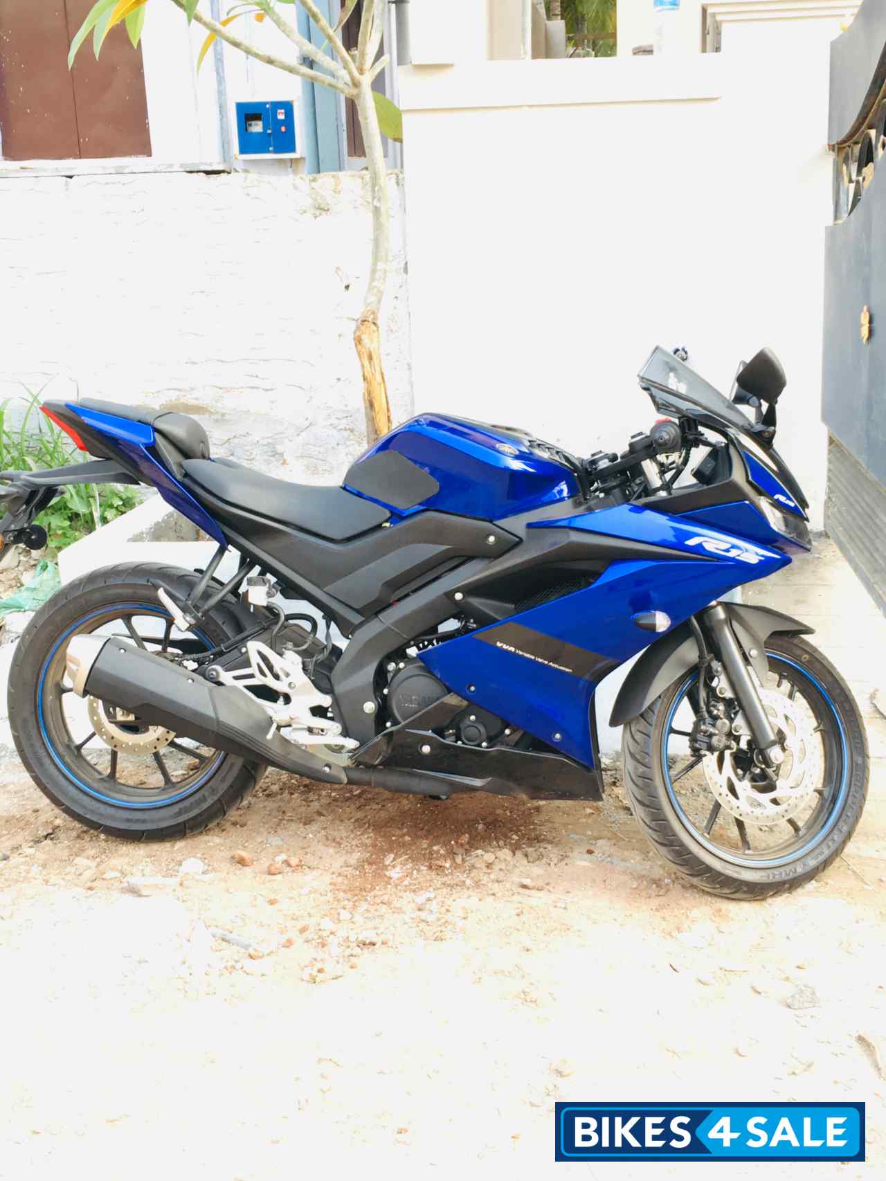 Blue Yamaha YZF R15 V3