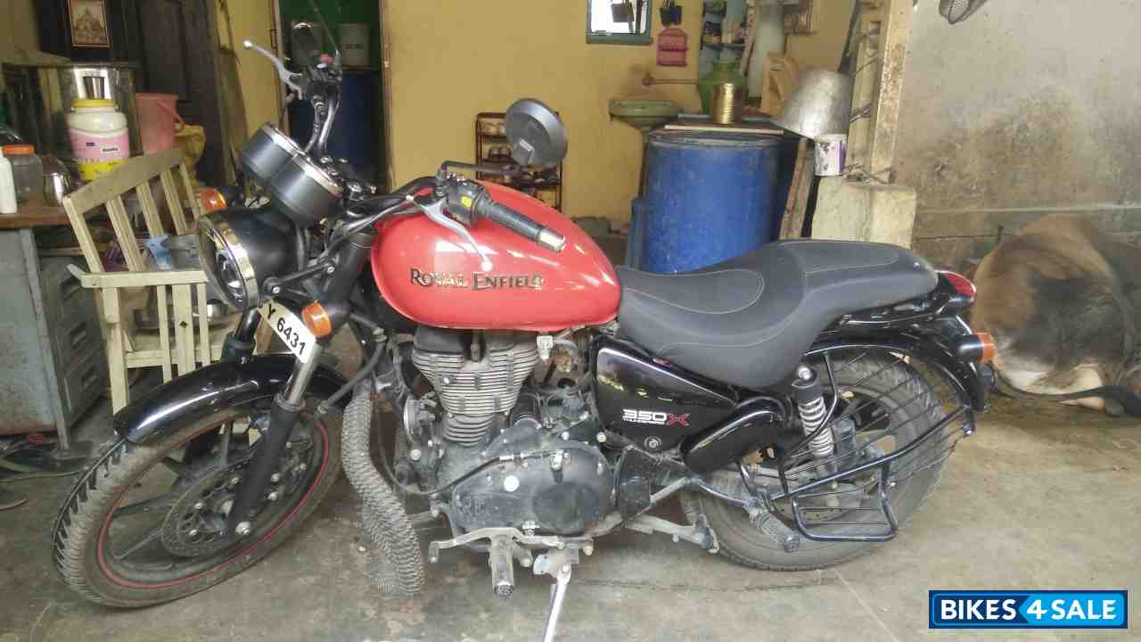 Red Royal Enfield Thunderbird X 350