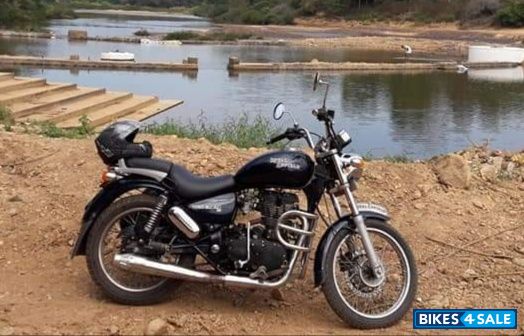 Black Royal Enfield Thunderbird TwinSpark 350