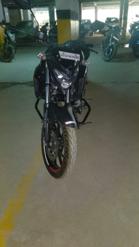 Black Yamaha FZ25