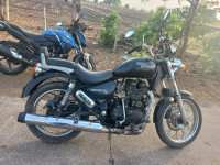Black Royal Enfield Thunderbird 500