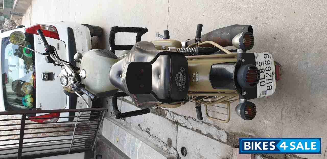 Desert Storm Royal Enfield Classic Desert Storm