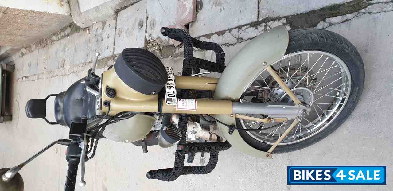 Desert Storm Royal Enfield Classic Desert Storm