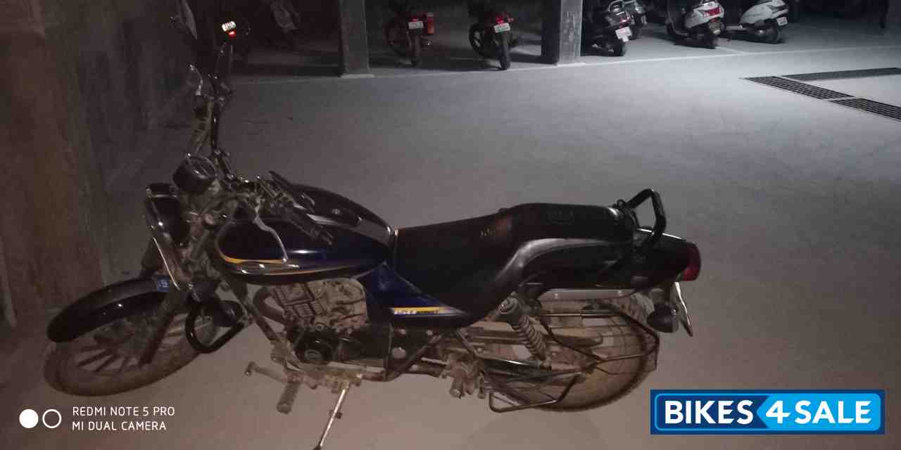 Bajaj Avenger Street 150