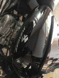 Bajaj Avenger 220 DTS-i