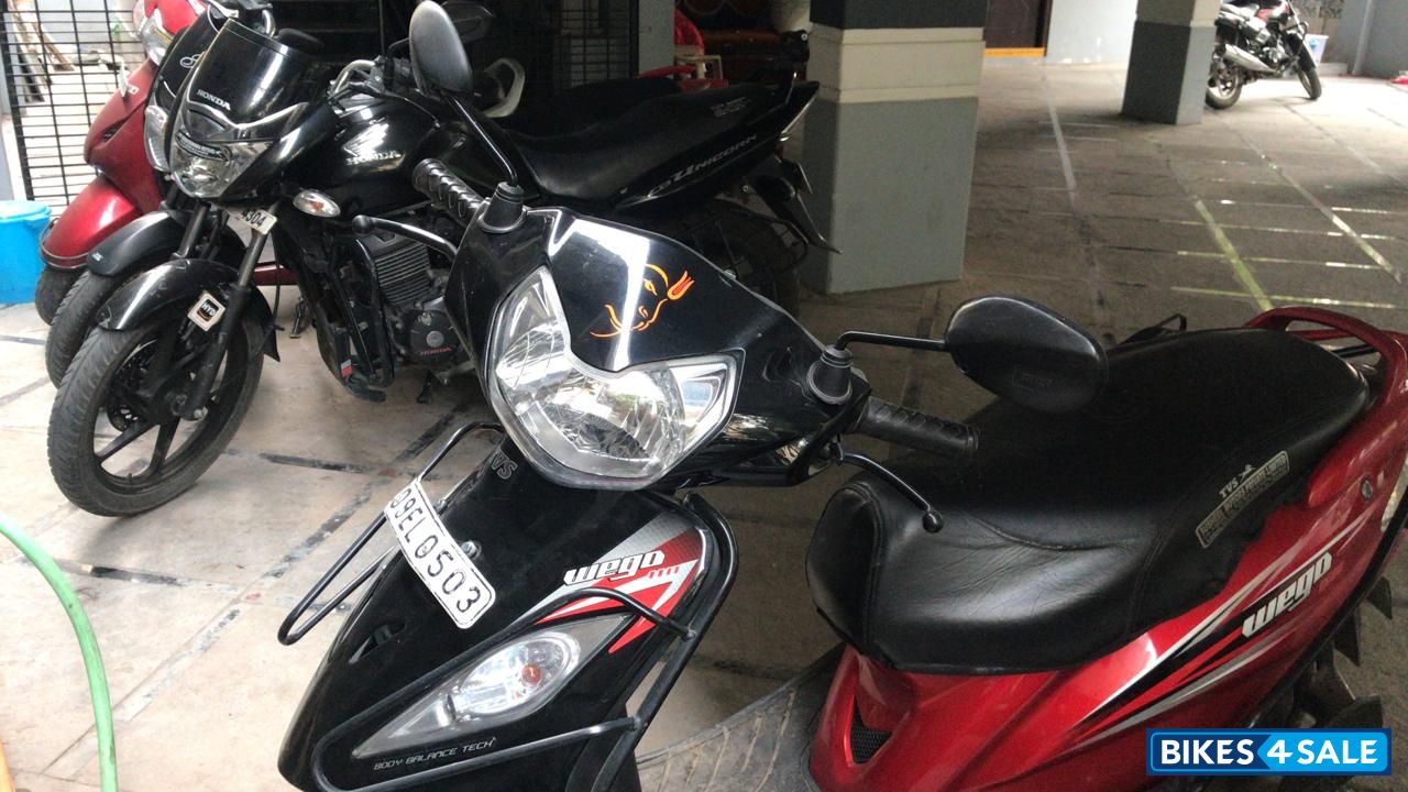 Dual Tone Red And Black TVS Wego
