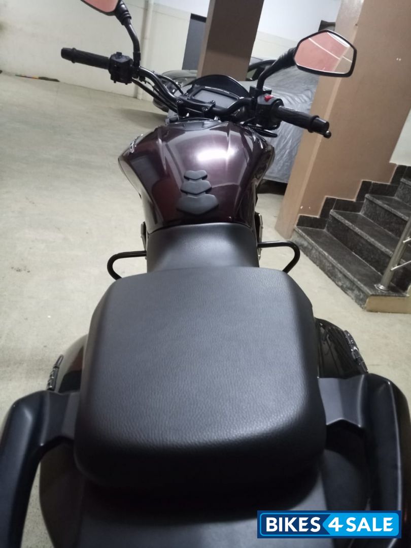 Ewiligst Plam Bajaj Dominar ABS