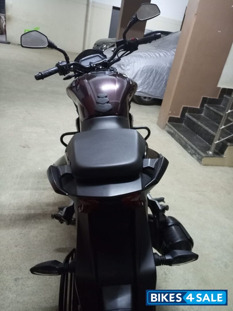 Ewiligst Plam Bajaj Dominar ABS