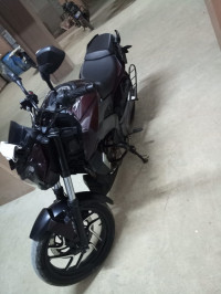 Ewiligst Plam Bajaj Dominar ABS