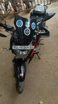 Blue Bajaj Discover 125