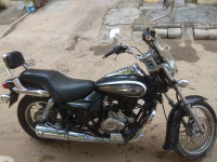 Black Bajaj Avenger Cruise 220