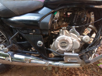 Black Bajaj Avenger Cruise 220