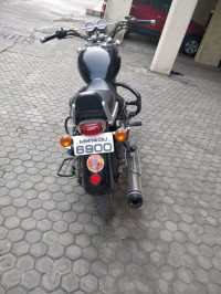 Black Royal Enfield Thunderbird 500